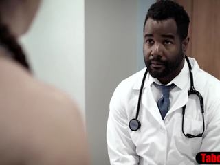 Bbc medico exploits favoriet patiënt in anaal x nominale film onderzoek - seks video- bij ah-me