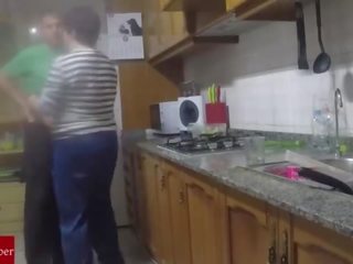Faraj discharge dalam yang kitchen.cri063