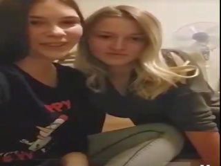 [periscope] ukrainalainen teinit tytöt käytäntö puristaa